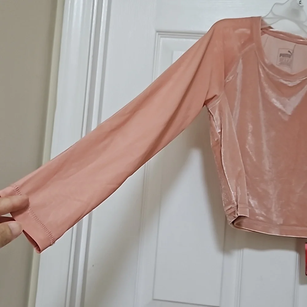 PUMA VELVETY CROP LONG SLEEVES TOP MESH SLEEVES XS - Picture 3 of 6